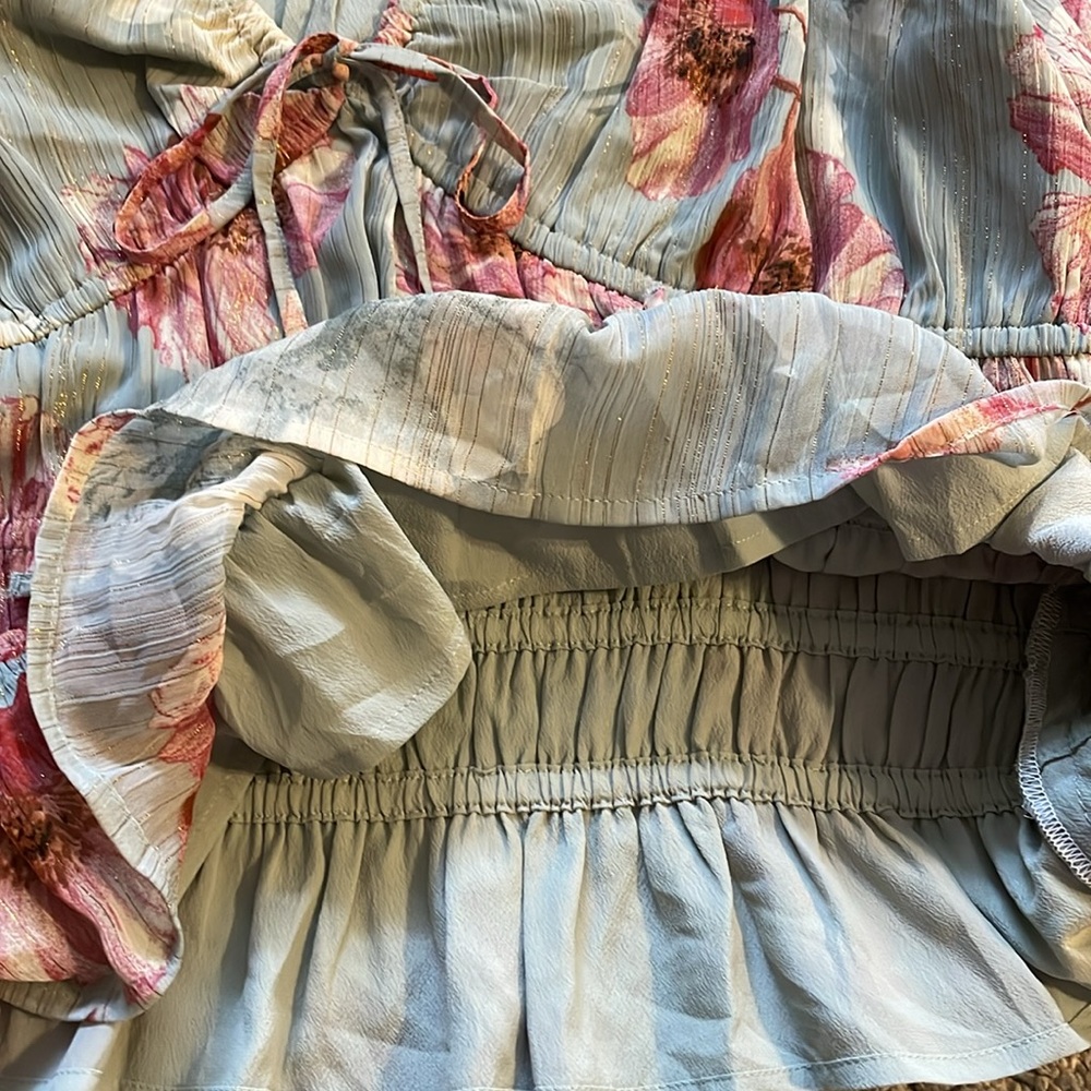 NWT Express Top - Picture 4 of 5
